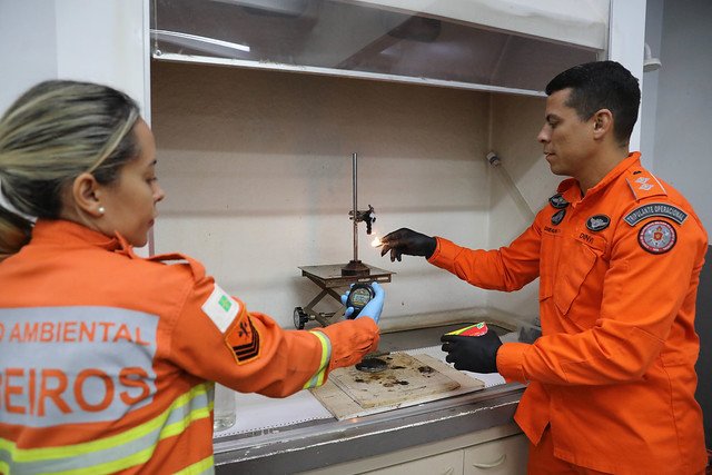 11/10/2024 - Com laboratórios de ponta e bombeiros capacitados, DF é referência na investigação de incêndios