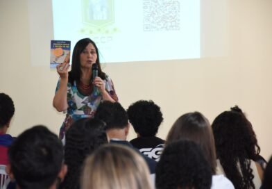 Regional de Ensino do Paranoá recebe oficina contra bullying e cyberbullying